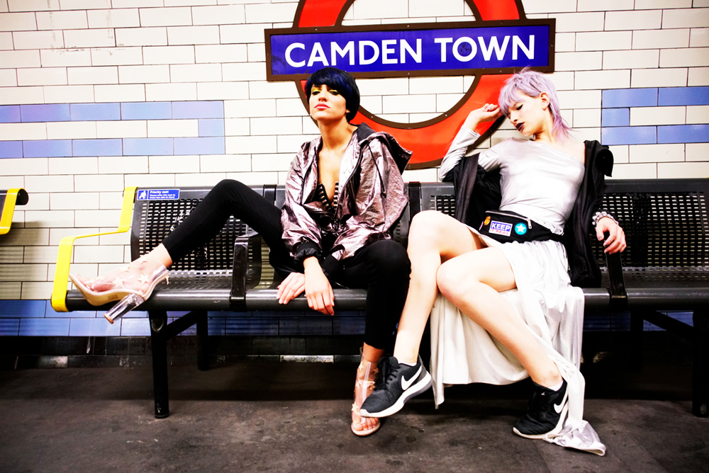 metropolitan-subway-dusk-kemon-rockandrollhair-fashion-style-moda-capelli-taglio-cotro-modelle-davide-carlucci-